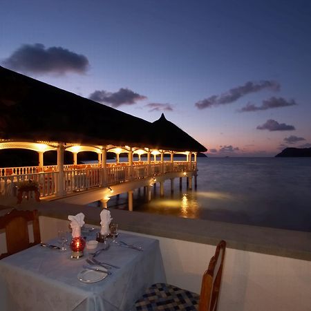 Le Domaine De La Reserve Anse Volbert Village Restaurace fotografie